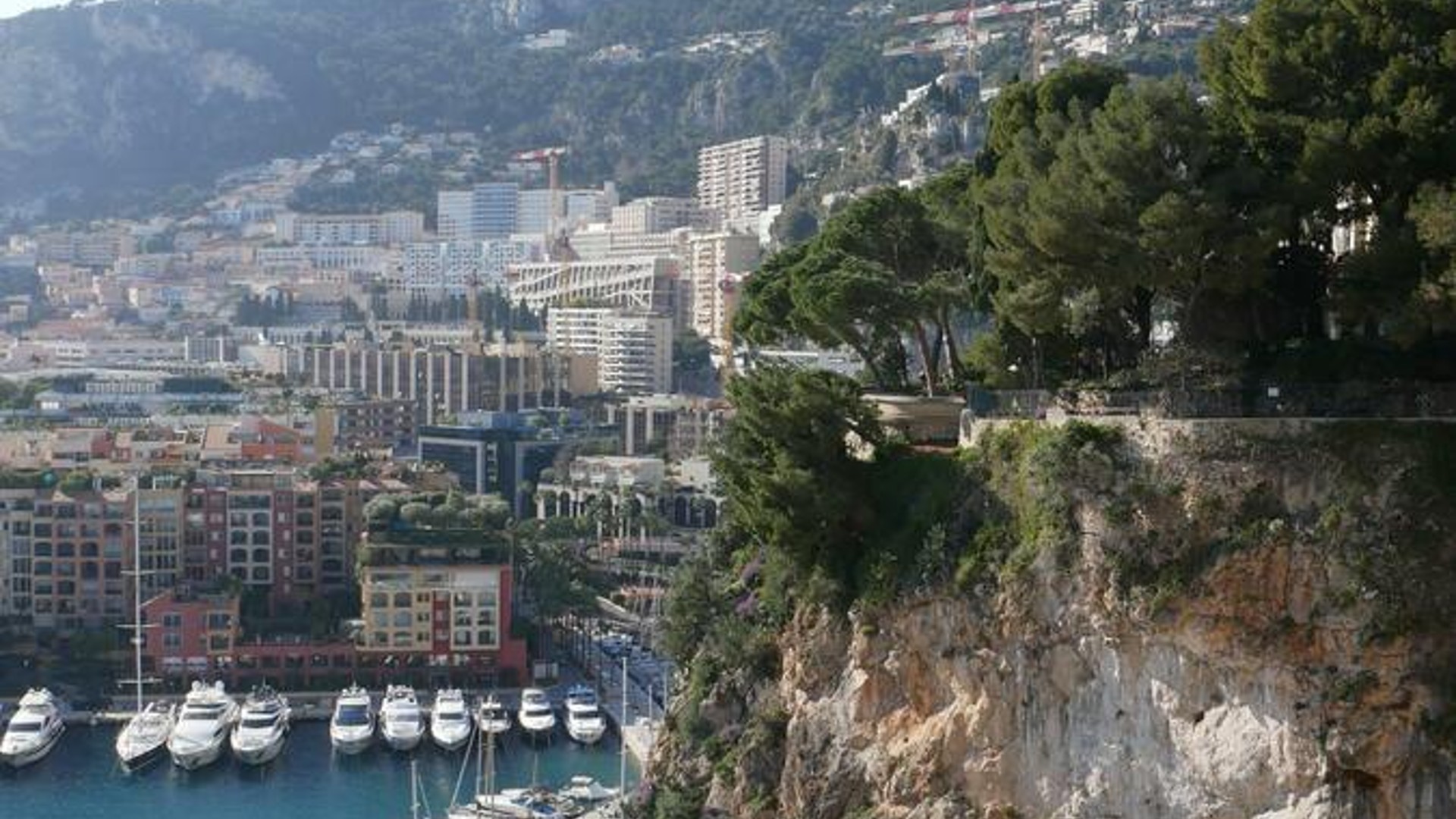 Premises for sale at the Botticelli in Fontvieille
